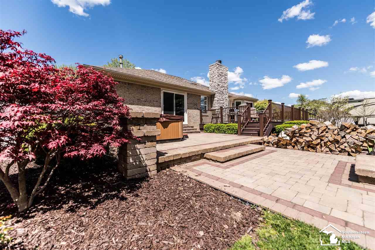 26671 Bell Road New Boston, MI 48164 - Photo 46 of 55 Paver Patio