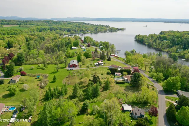 $165,000 | 107 Lakeside Drive, Mayfield, NY 12117