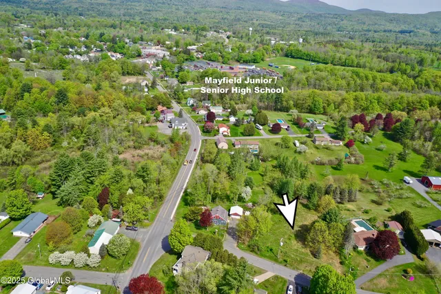 $165,000 | 107 Lakeside Drive, Mayfield, NY 12117