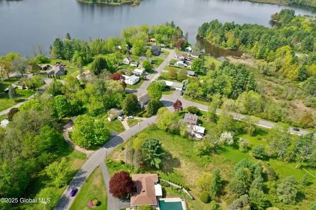 $165,000 | 107 Lakeside Drive, Mayfield, NY 12117