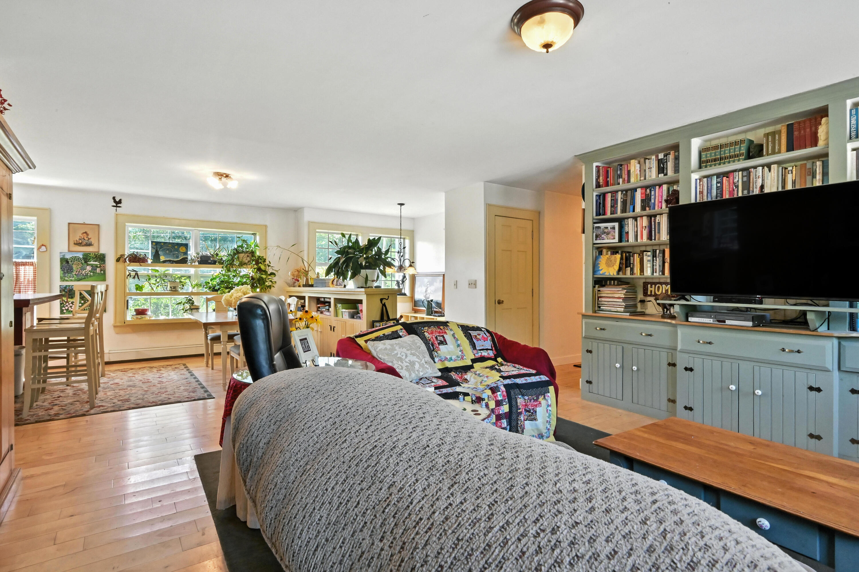 27 Mountain View Road Leeds, ME 04263 - Photo 13 of 105 Living Room