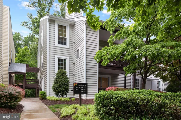 $314,000 | 10110 Oakton Terrace Road, Unit 10110, Oakton, VA 22124
