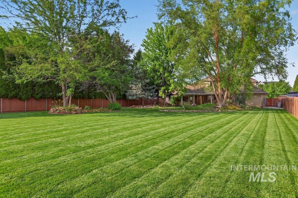 2757 South Goshen Way Meridian, ID 83642 - Photo 2 of 41
