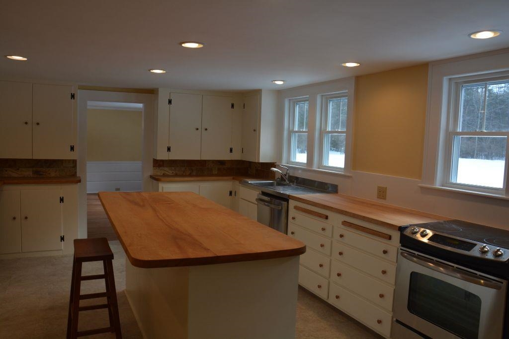 61 Borough Road Concord, NH 03303 - Photo 4 of 37