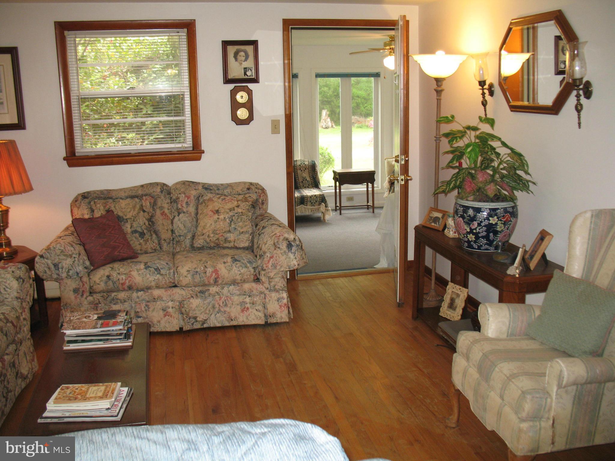 45372 Sypher Road California, MD 20619 - Photo 13 of 30 Living Room