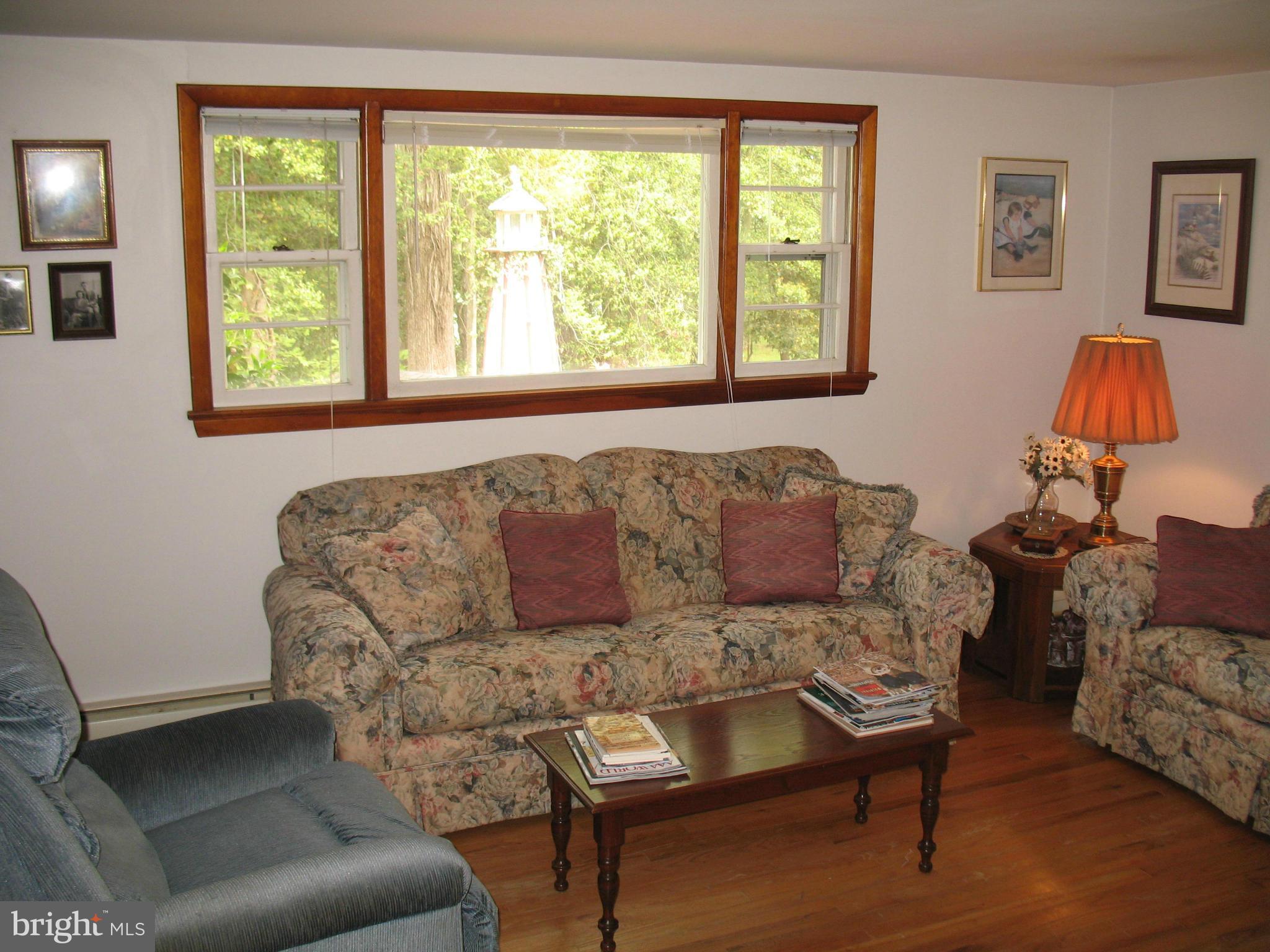 45372 Sypher Road California, MD 20619 - Photo 14 of 30 Living Room