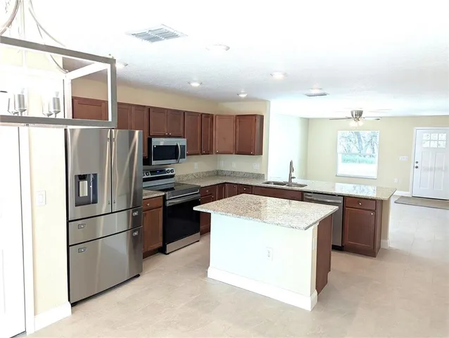 $280,000 | 6921 Central Avenue, Mulberry, FL 33860