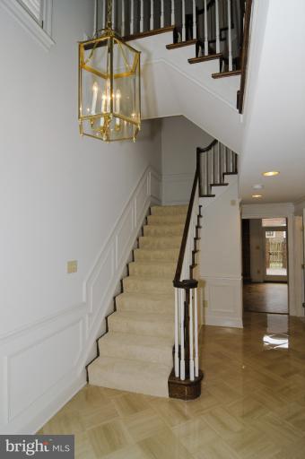 2600 North Glebe Road Arlington, VA 22207 - Photo 11 of 23 Foyer with marble polished floor