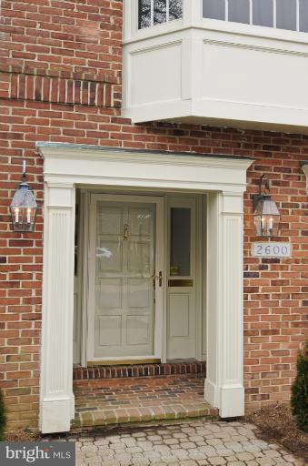 2600 North Glebe Road Arlington, VA 22207 - Photo 19 of 23 Recessed Front Door