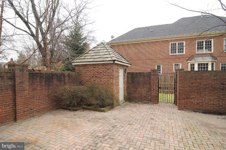 2600 North Glebe Road Arlington, VA 22207 - Photo 9 of 23 Terrace with storage shed