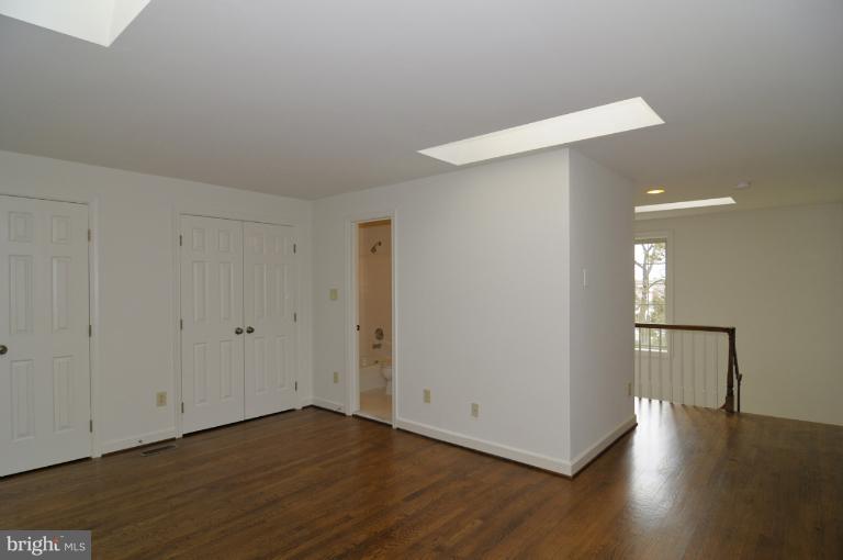 2600 North Glebe Road Arlington, VA 22207 - Photo 10 of 23 Fourth-level bonus room