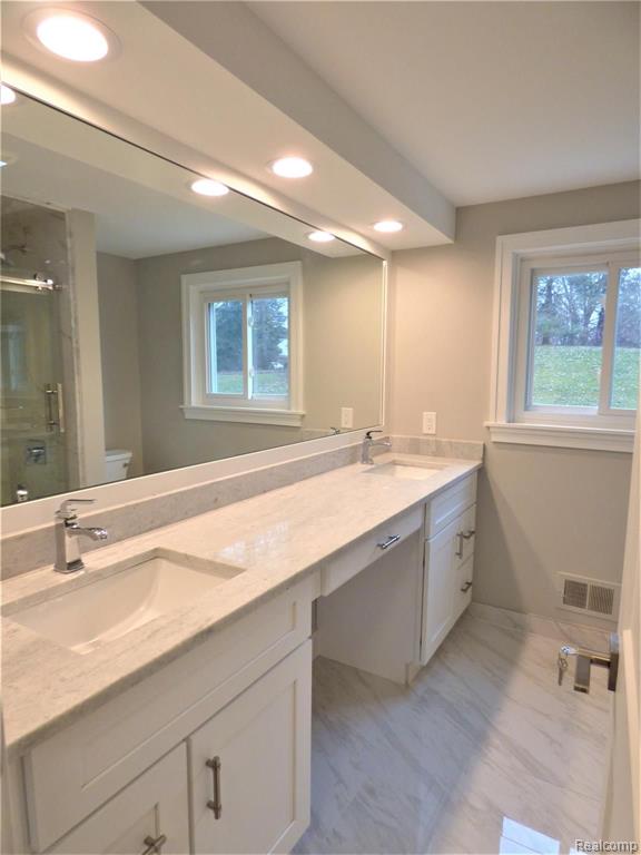 660 Ten Point Drive Rochester Hills, MI 48309 - Photo 25 of 31