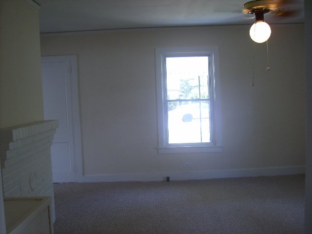 22 8th Street Greer, SC 29651 - Photo 4 of 6 Gallery Image 4