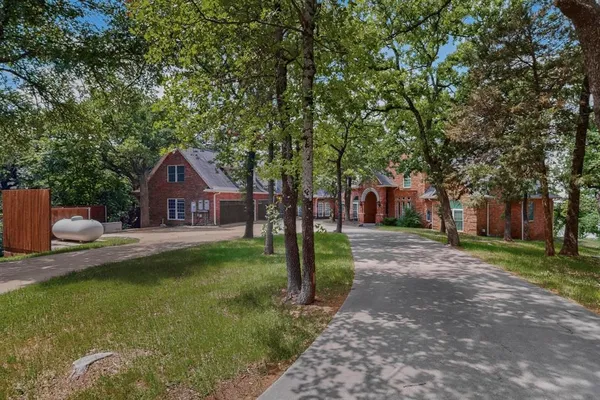 $1,995,000 | 1180 Emerald Sound Boulevard, Oak Point, TX 75068