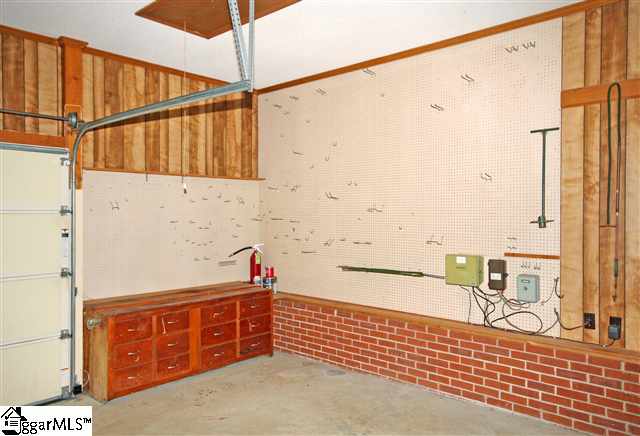 14 Green Valley Road Greenville, SC 29617 - Photo 14 of 17 Gallery Image 14