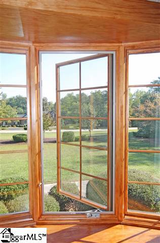 14 Green Valley Road Greenville, SC 29617 - Photo 4 of 17 Gallery Image 4