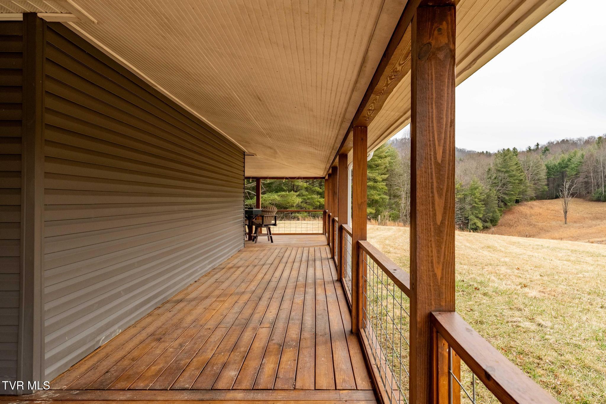 3146 Divide Road Mountain City, TN 37683 - Photo 16 of 95 3146 Divide Rd (54 of 101)