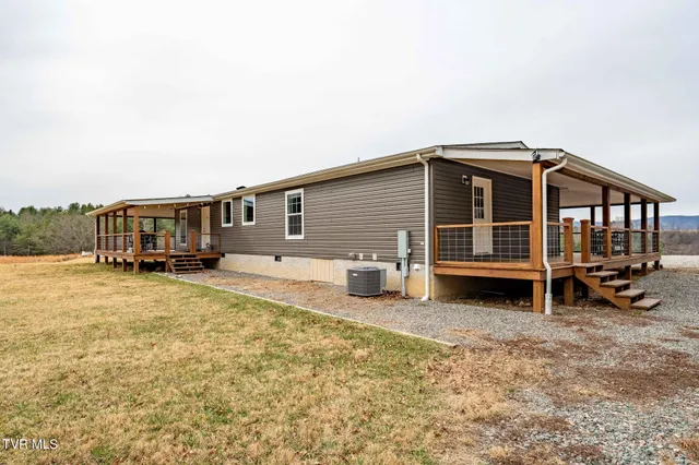 $550,000 | 3146 Divide Road, Mountain City, TN 37683