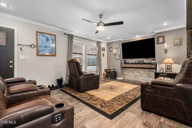 $550,000 | 3146 Divide Road, Mountain City, TN 37683