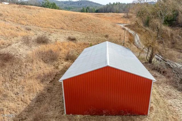 $550,000 | 3146 Divide Road, Mountain City, TN 37683