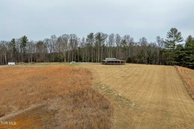 $550,000 | 3146 Divide Road, Mountain City, TN 37683
