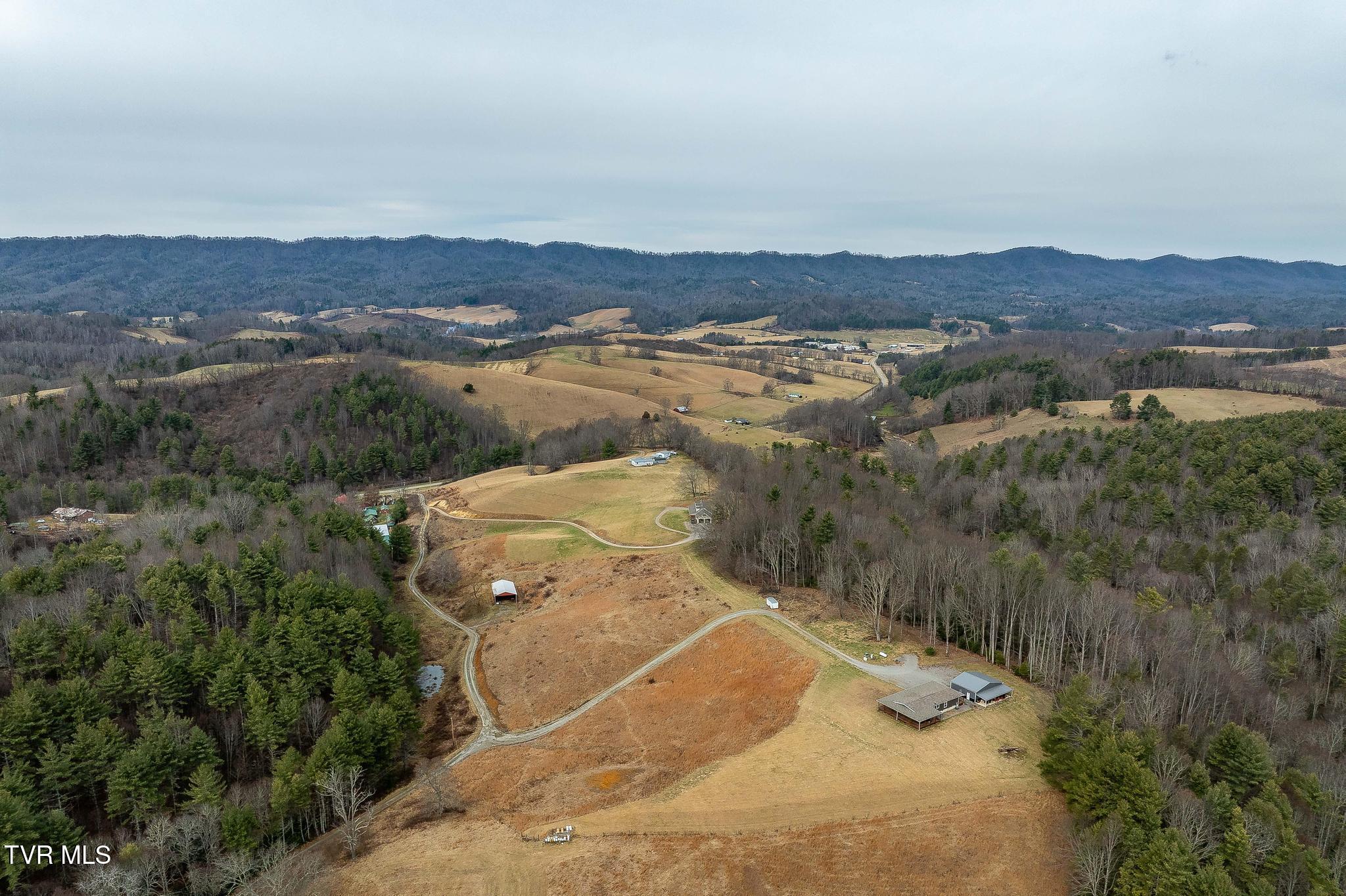 3146 Divide Road Mountain City, TN 37683 - Photo 84 of 95 3146 Divide Rd (10 of 101)