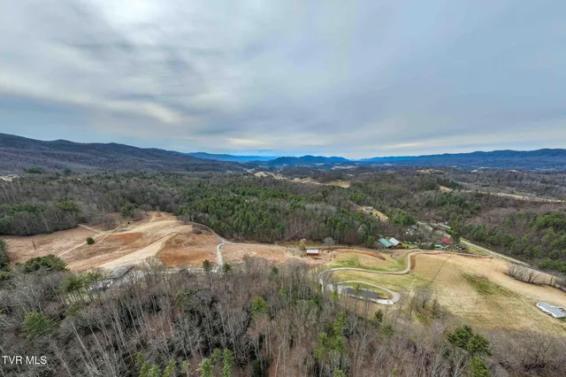 $550,000 | 3146 Divide Road, Mountain City, TN 37683