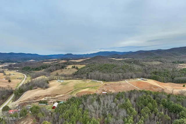 $550,000 | 3146 Divide Road, Mountain City, TN 37683