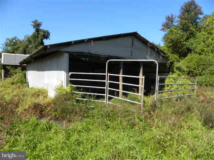 164 Mercer Mill Road Landenberg, PA 19350 - Photo 15 of 16 Barn