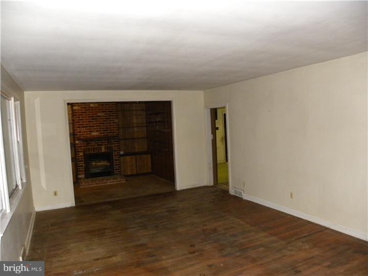 164 Mercer Mill Road Landenberg, PA 19350 - Photo 3 of 16 Living Room