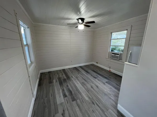 $1,290 | 2843 Forest Hill Boulevard, Unit 7, West Palm Beach, FL 33406