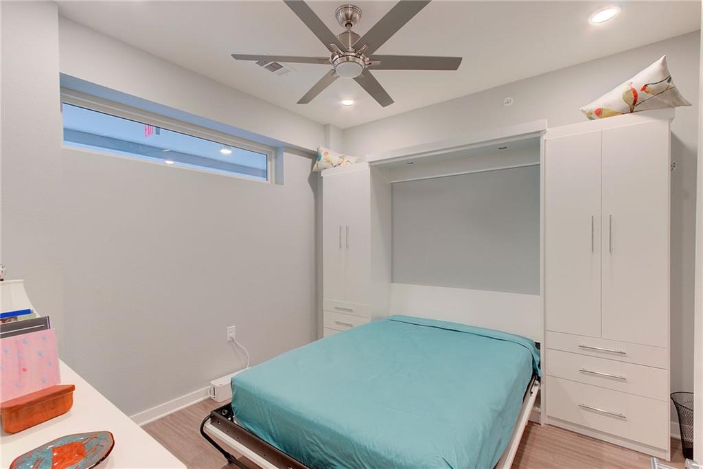 4361 South Congress Avenue, Unit 336 Austin, TX 78745 - Photo 17 of 30 a room with a bed and a window