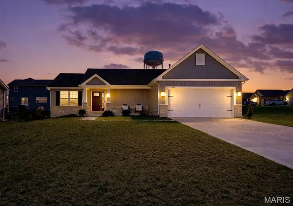 $399,900 | 1588 Misty River Drive, St. Paul, MO 63366