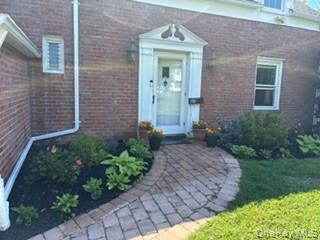 10 Ridge Road Williston Park, NY 11596 - Photo 6 of 6