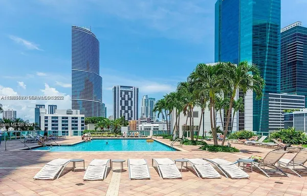 $4,500 | 41 Southeast 5th Street, Unit 2417, Miami, FL 33131