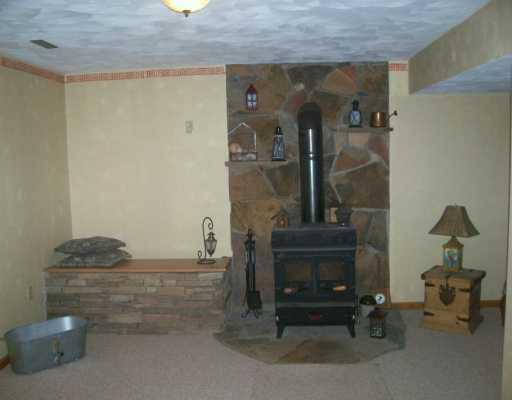 1266 Cornplanter Road Cabot, PA 16023 - Photo 7 of 8 Den/Family/Great Room.
