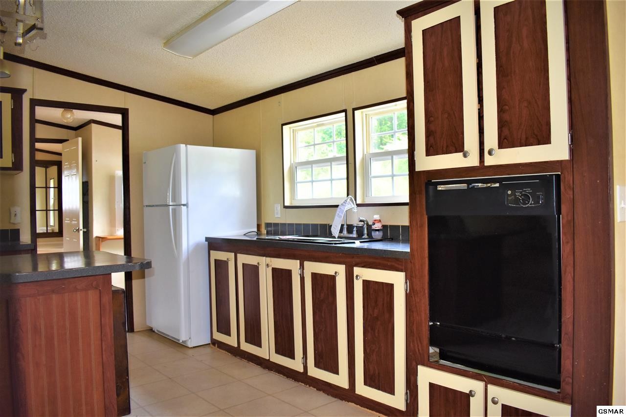 4760 Bogard Road Cosby, TN 37722 - Photo 16 of 32 Gallery Image 16