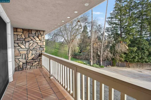 $1,675,000 | 1956-1956 Holly Drive, Concord, CA 94521