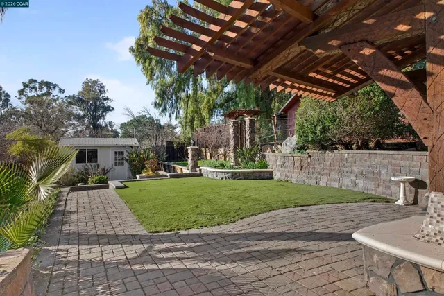 $1,675,000 | 1956-1956 Holly Drive, Concord, CA 94521