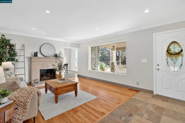 $1,675,000 | 1956-1956 Holly Drive, Concord, CA 94521