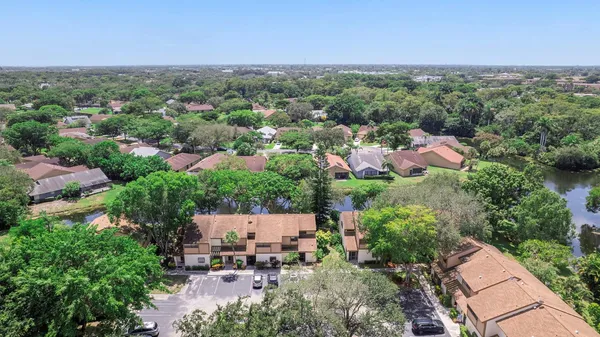 $330,000 | 3051 Northwest 48th Avenue, Unit 808, Coconut Creek, FL 33063