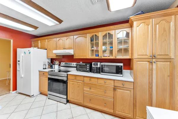 $330,000 | 3051 Northwest 48th Avenue, Unit 808, Coconut Creek, FL 33063