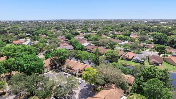 $330,000 | 3051 Northwest 48th Avenue, Unit 808, Coconut Creek, FL 33063