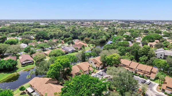 $330,000 | 3051 Northwest 48th Avenue, Unit 808, Coconut Creek, FL 33063