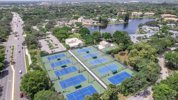 $330,000 | 3051 Northwest 48th Avenue, Unit 808, Coconut Creek, FL 33063