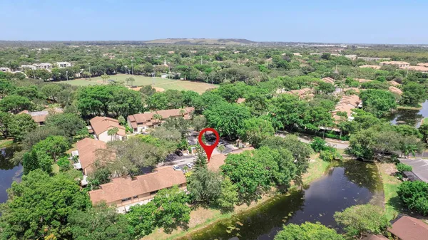 $330,000 | 3051 Northwest 48th Avenue, Unit 808, Coconut Creek, FL 33063