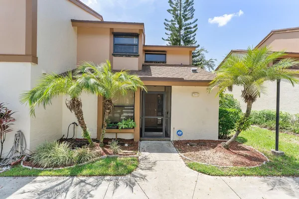 $330,000 | 3051 Northwest 48th Avenue, Unit 808, Coconut Creek, FL 33063