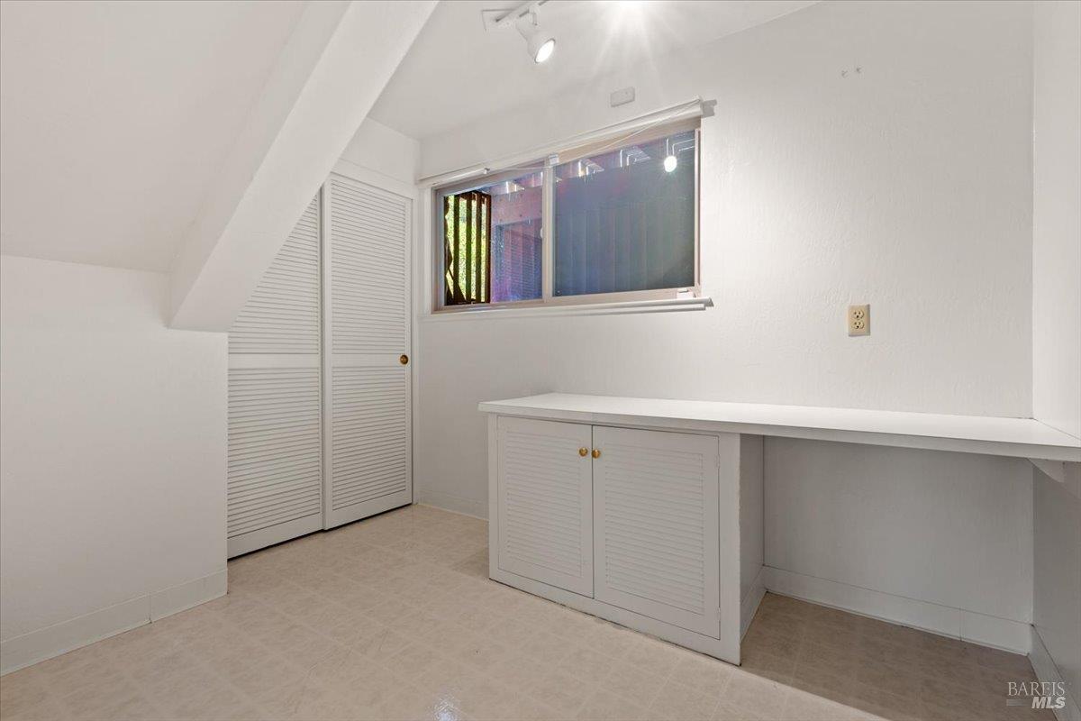 5 Wimbledon Court Novato, CA 94949 - Photo 38 of 48