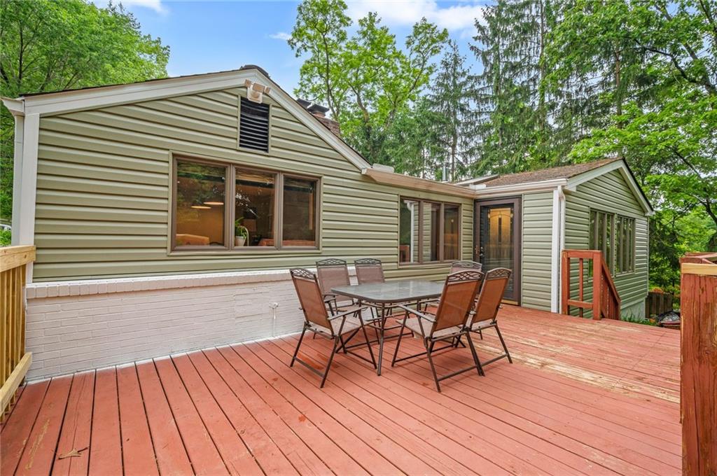 203 Rockingham Road Pittsburgh, PA 15238 - Photo 26 of 32 Gallery Image 26