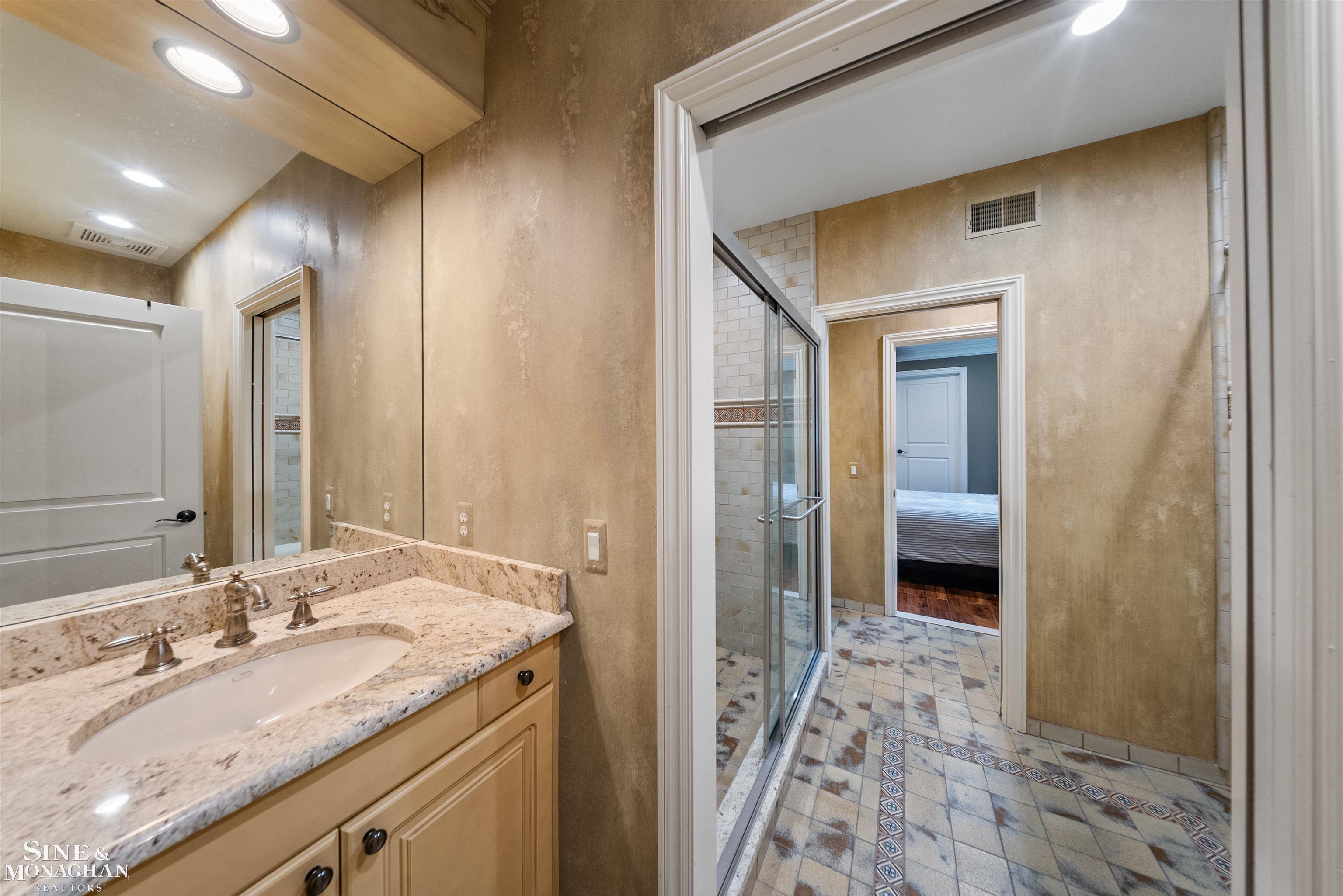 99 Renaud Road Grosse Pointe, MI 48236 - Photo 39 of 91 Bath